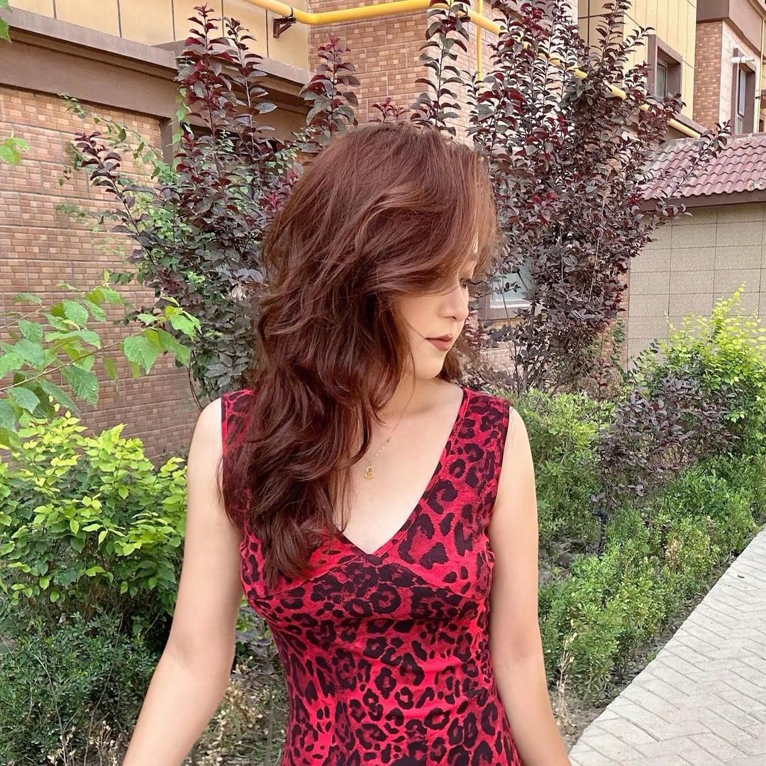 ASSMARA联合创始人 ayguzal