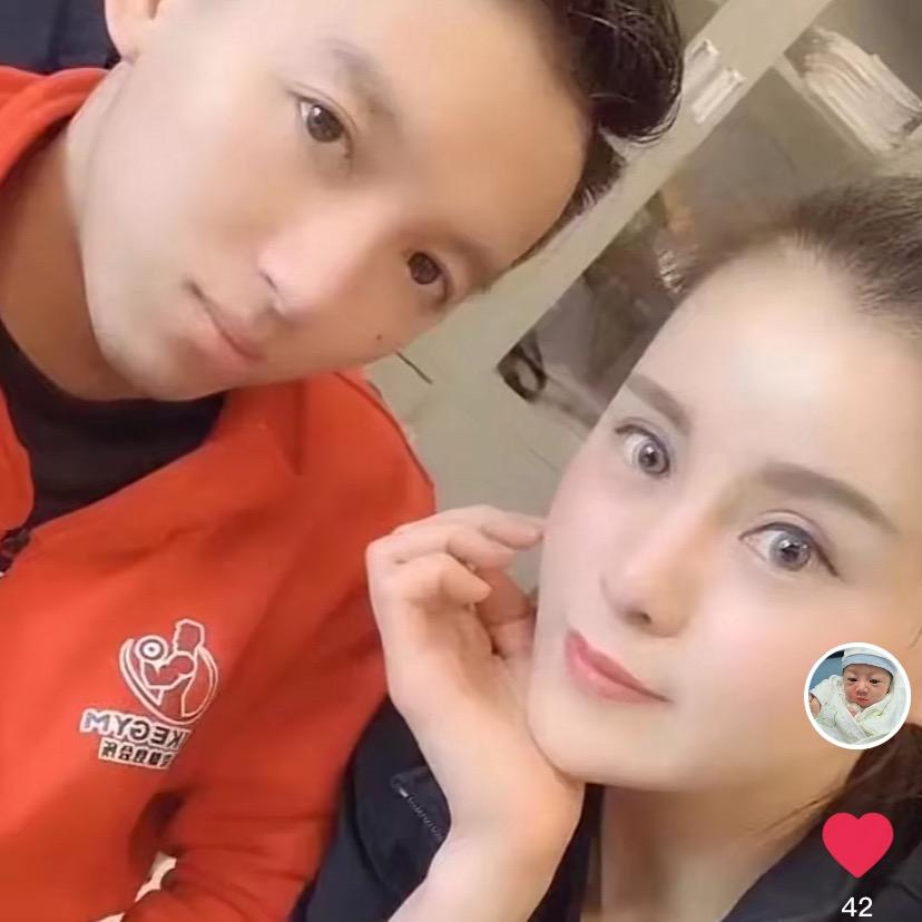 余丽丽。