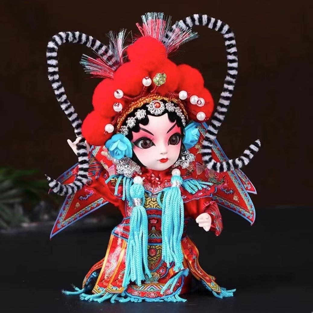 杨 赛 博