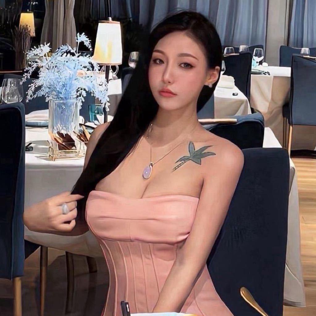 蜜桃妮