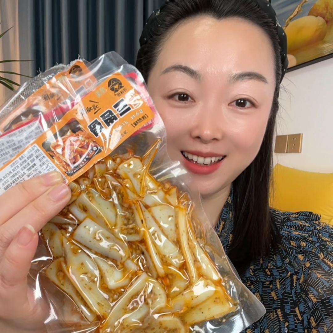 朱朱很会吃