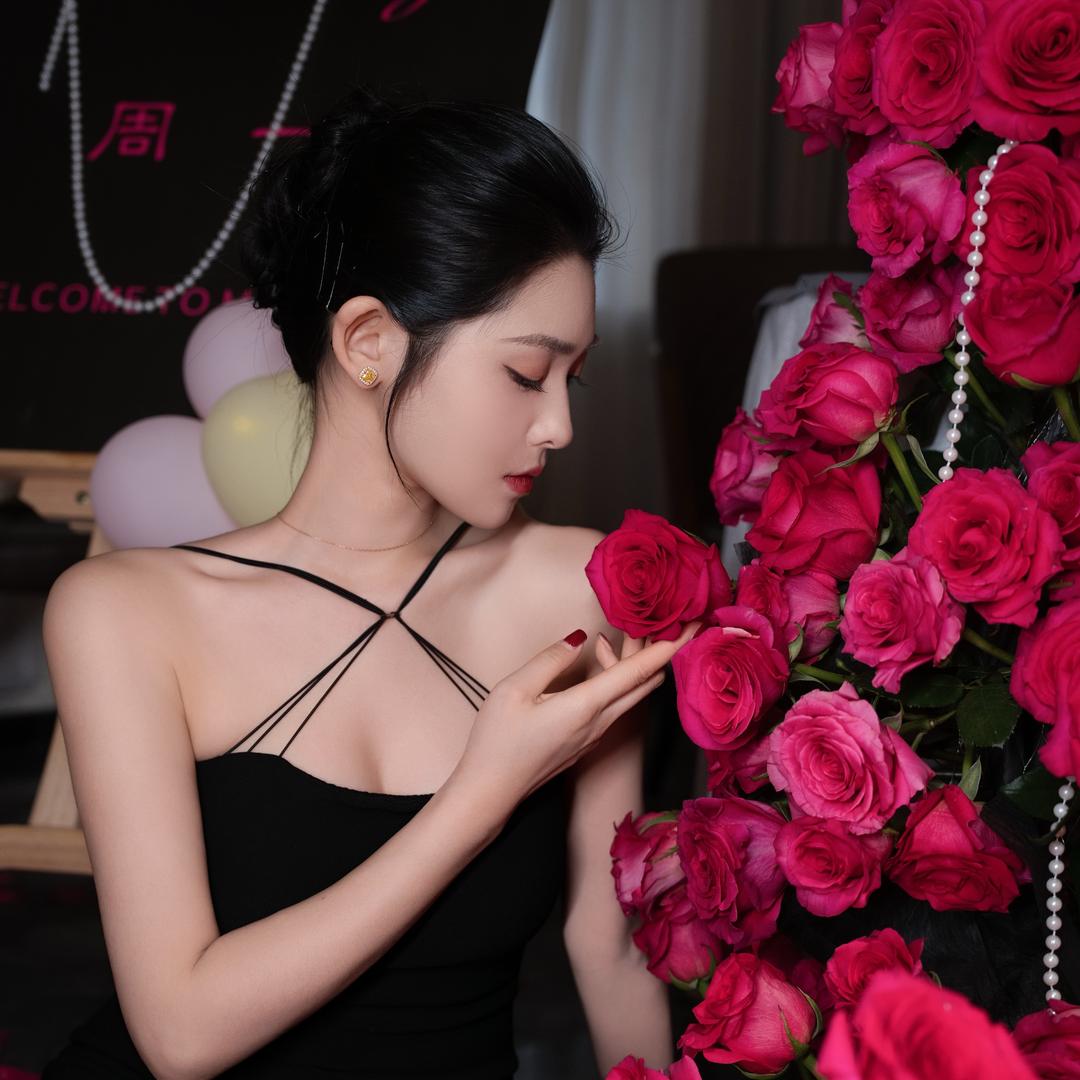 周 一🦋