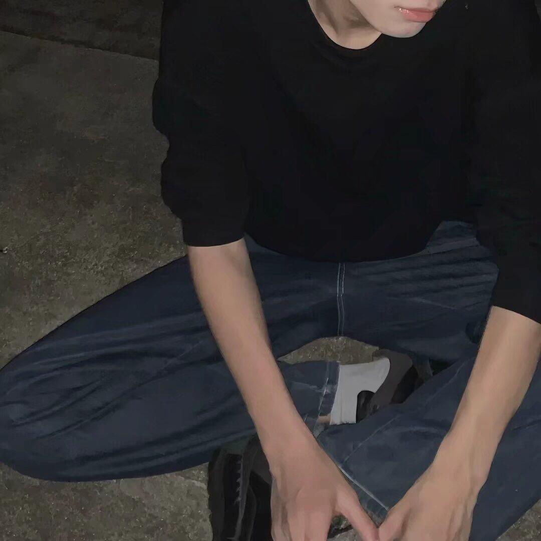 ﾠ