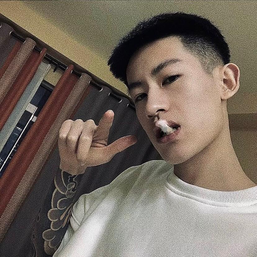 鹏6⚜️️️️️️️️️