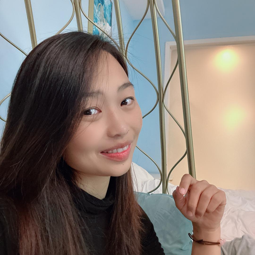 霞姐姐吖