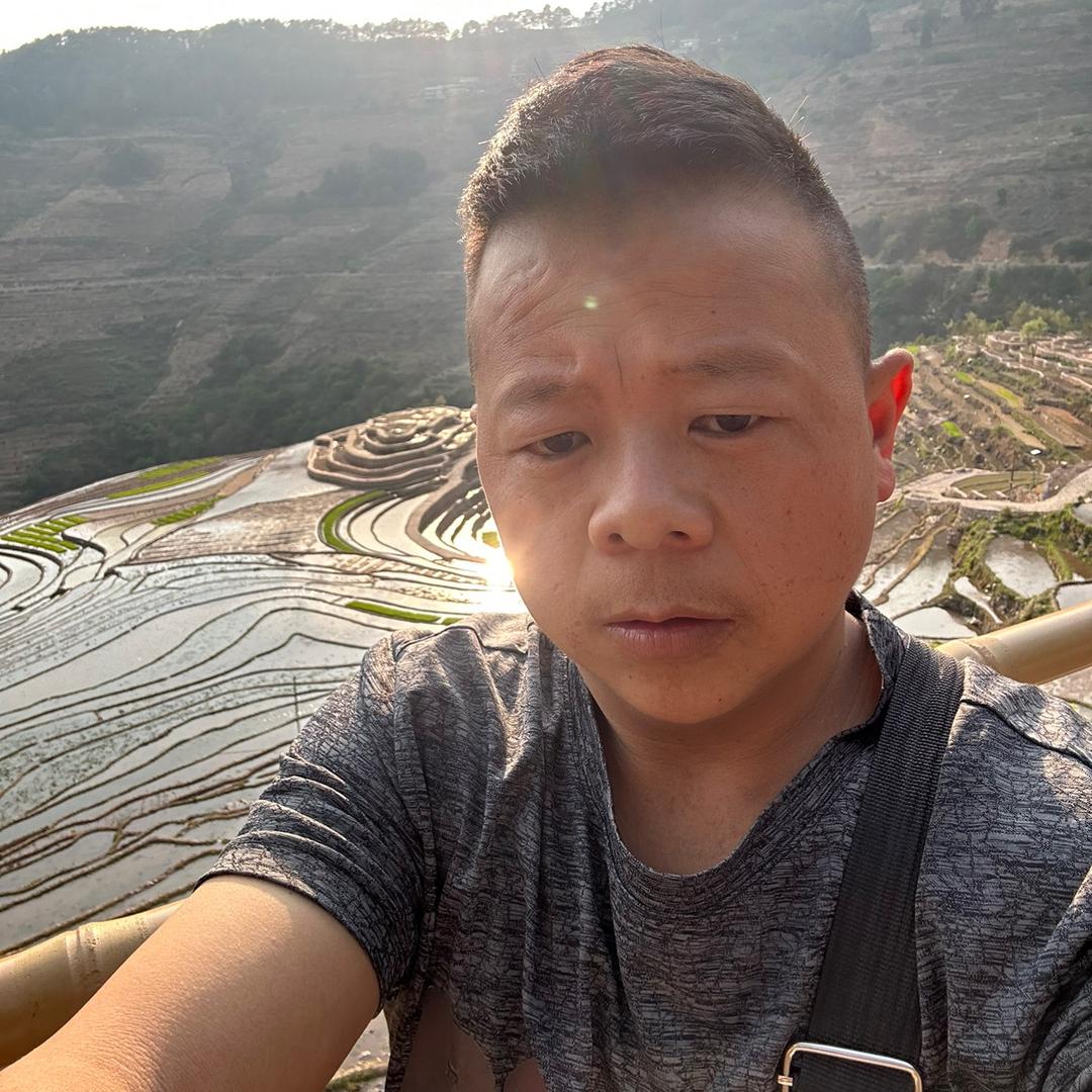 云南神登登（卖卫生纸）