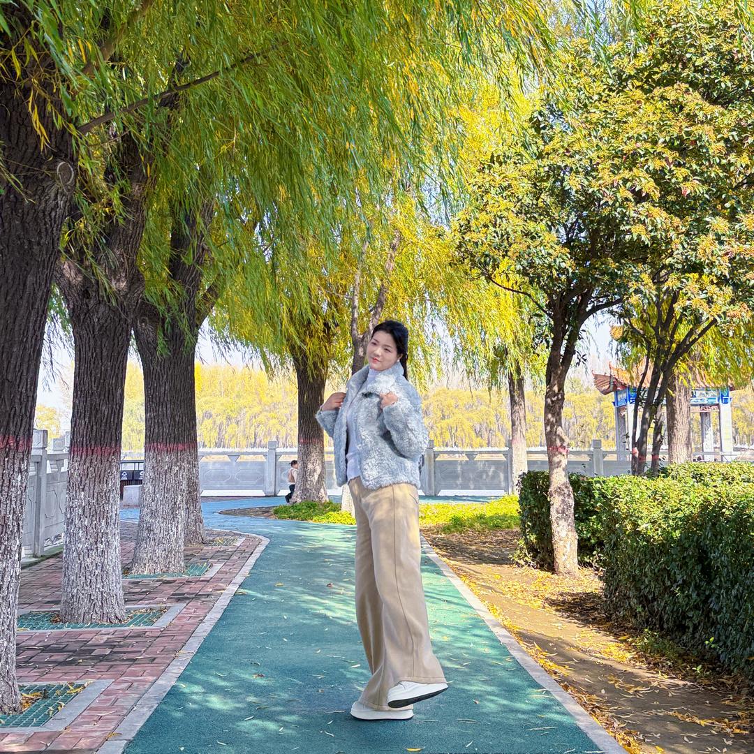 肉肉小丸子🍡（冲刺110斤）