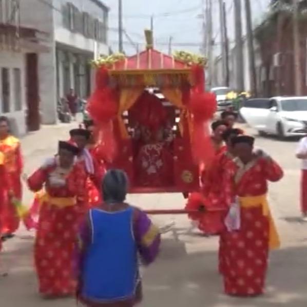 红玫瑰摄影婚庆