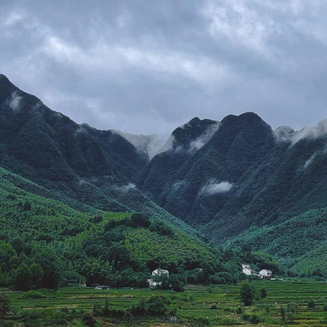 皖南小胖（黄子山峡谷漂流）
