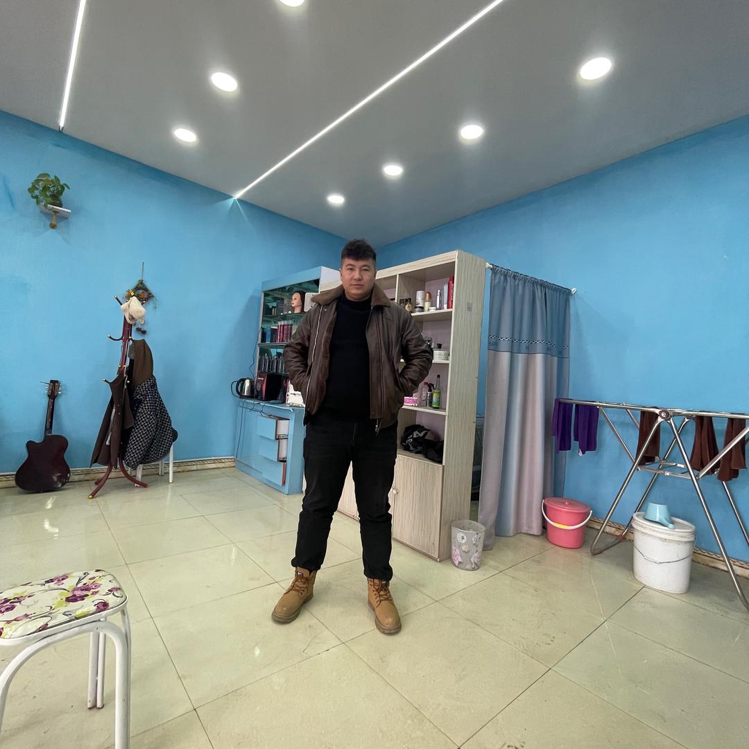 西尔艾力竞速通讯店
