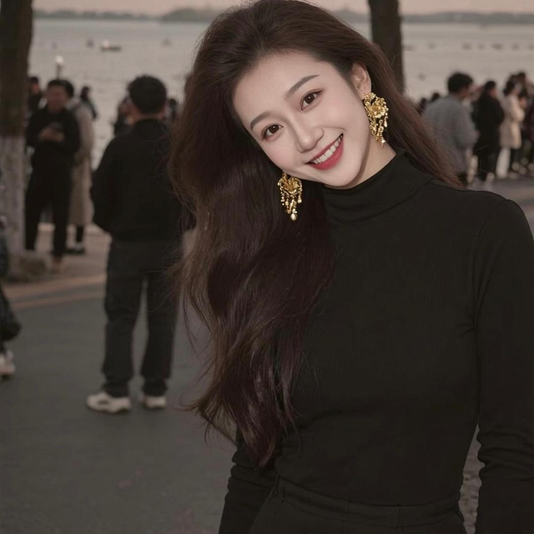 👑Li