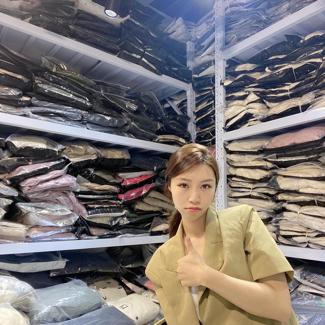 伊意studio