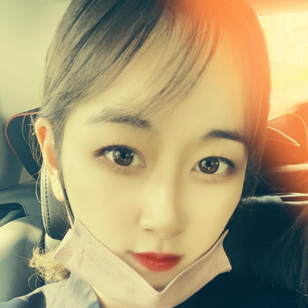 A.🧚‍♀️