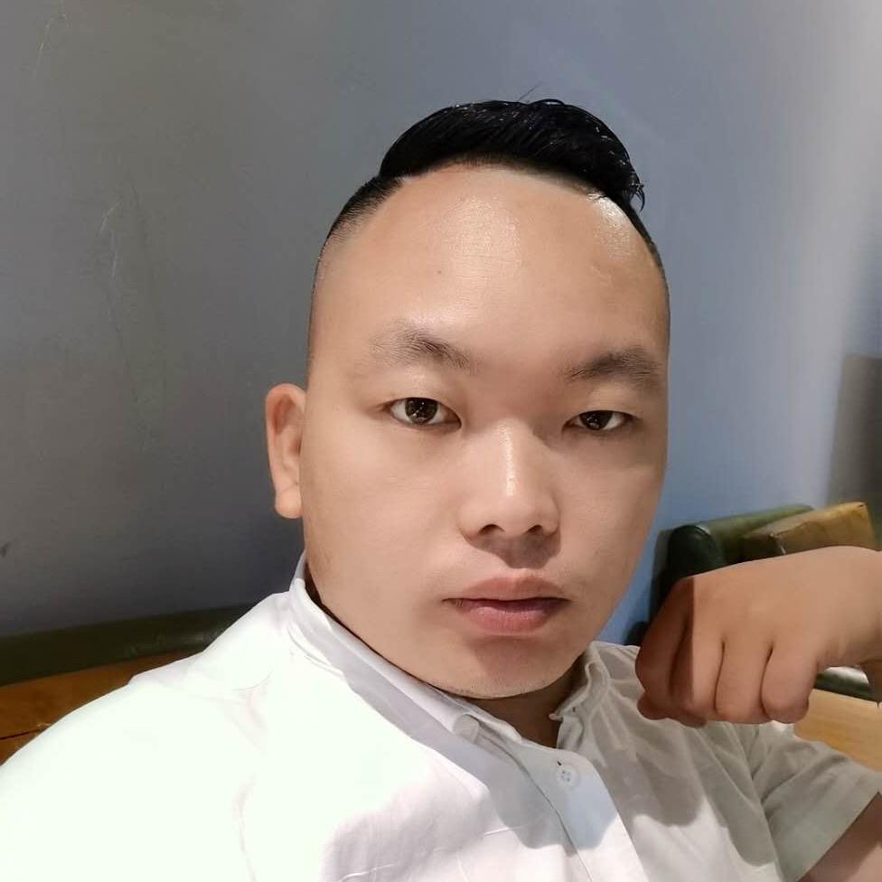 佛山欣驰誉二手车毛俊