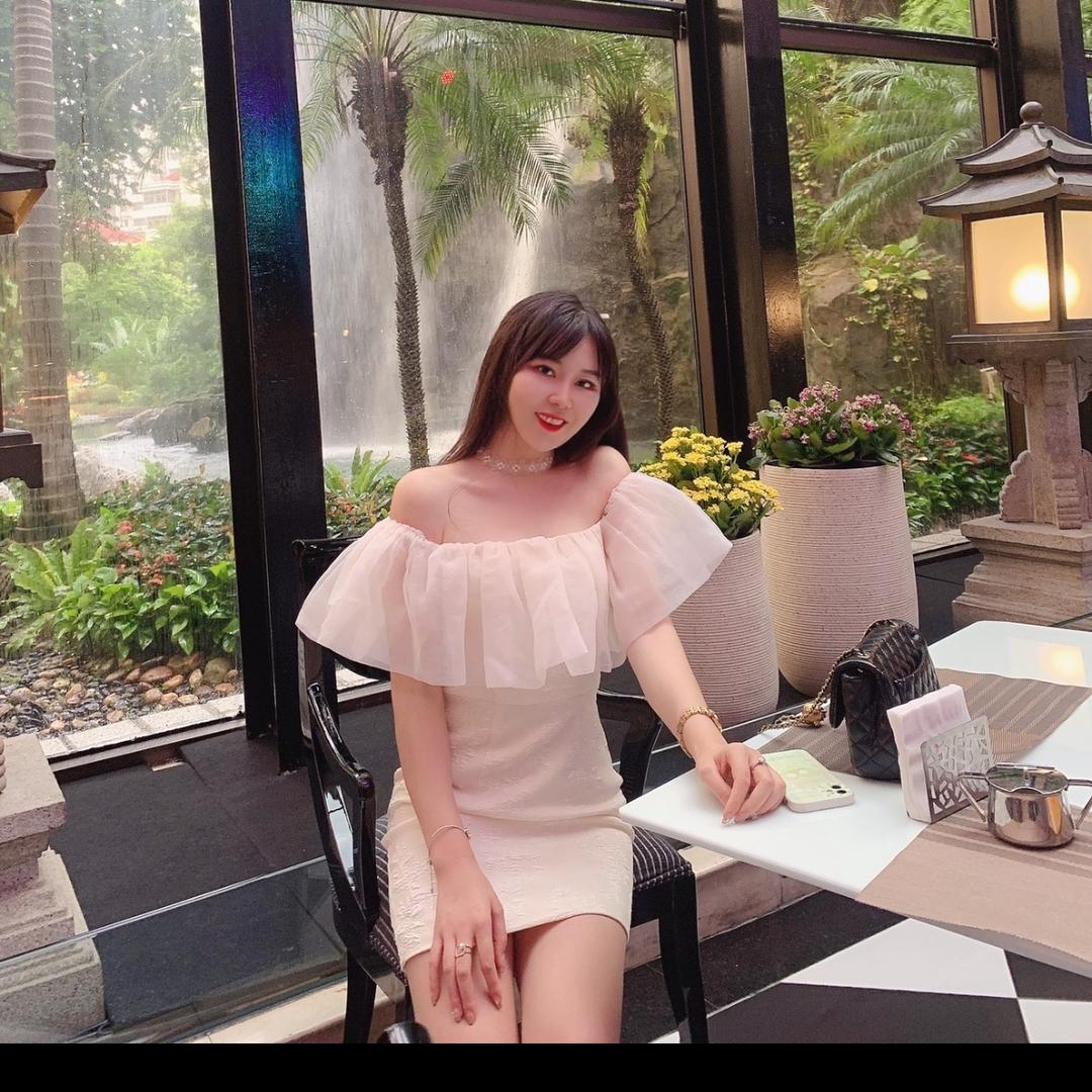 lily雅丽