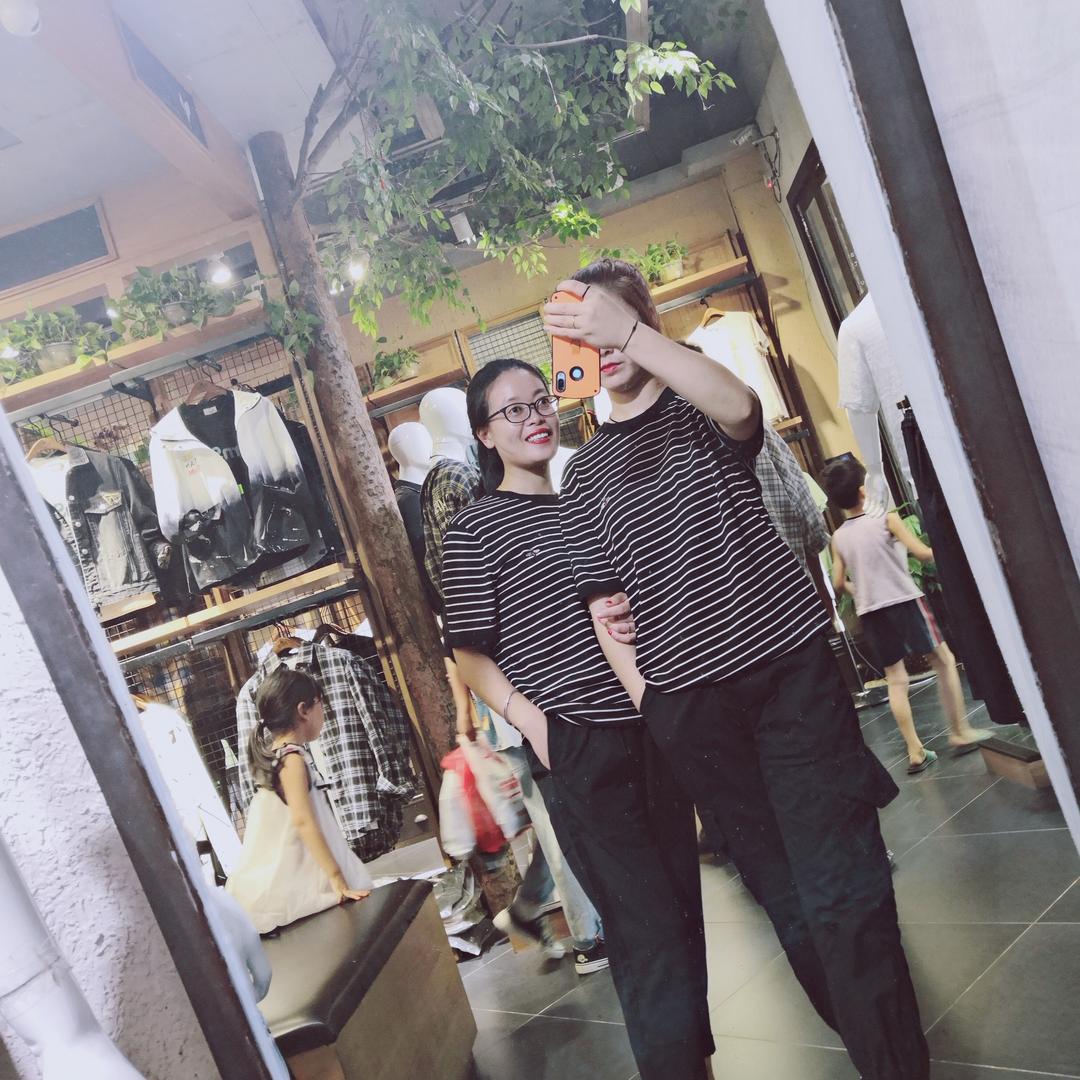 获嘉县民主路路北埃加阿豆男装店