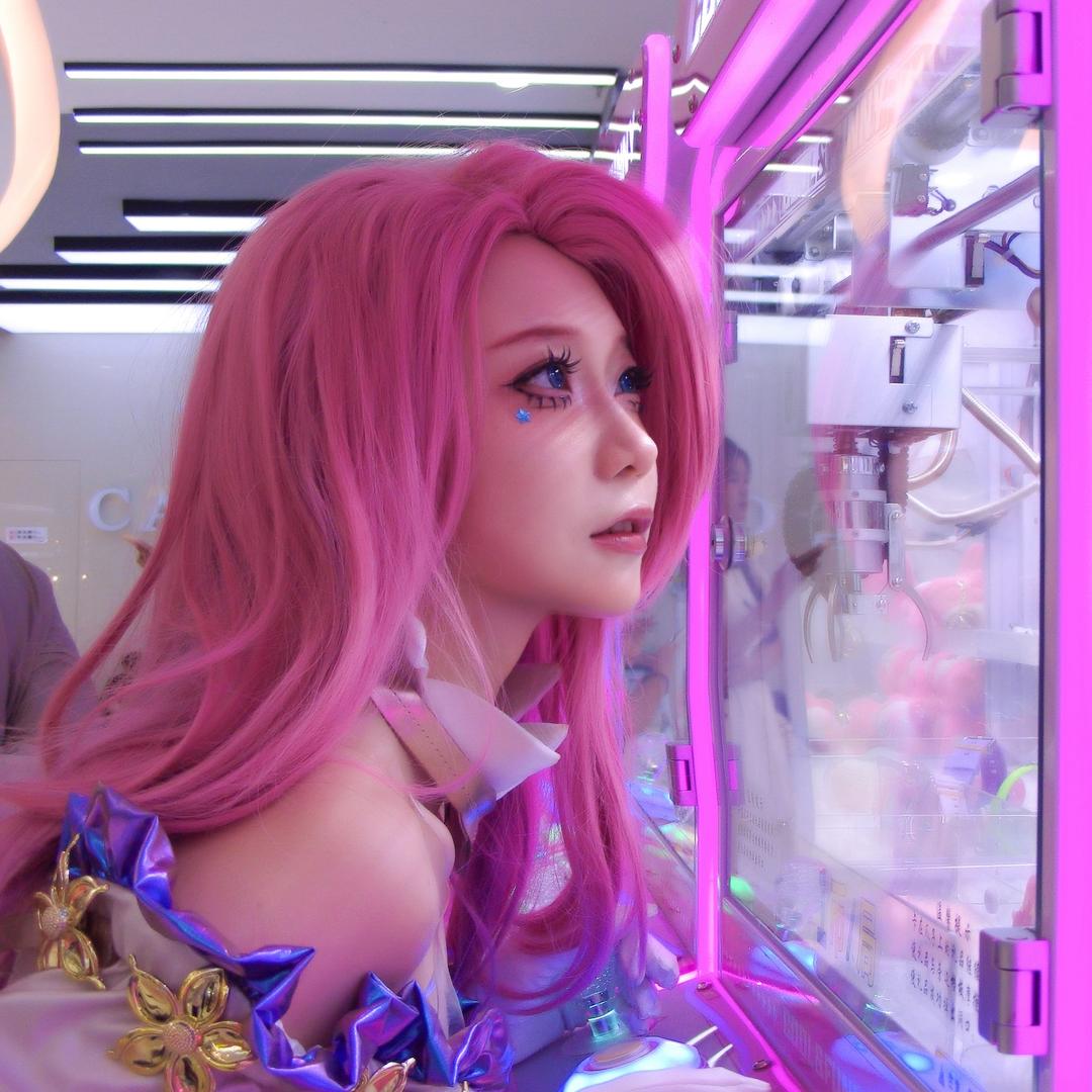 二三是个coser