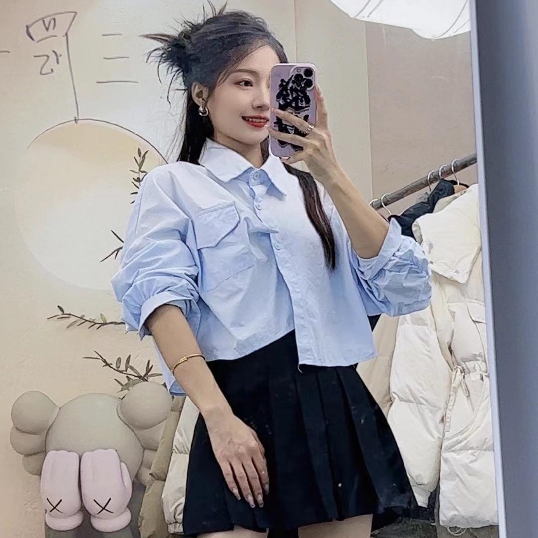 易晨恩服饰