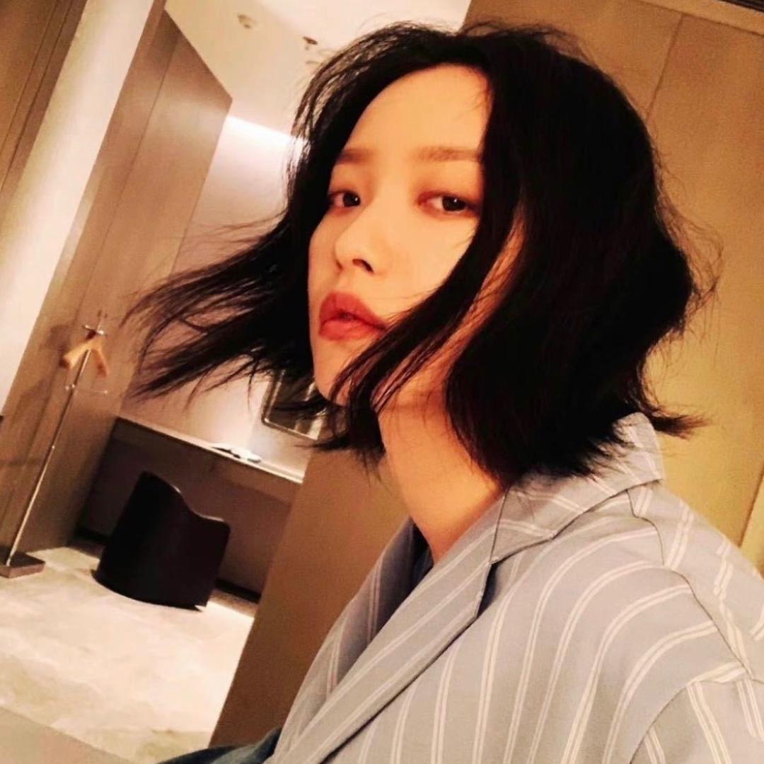 是雯不是文