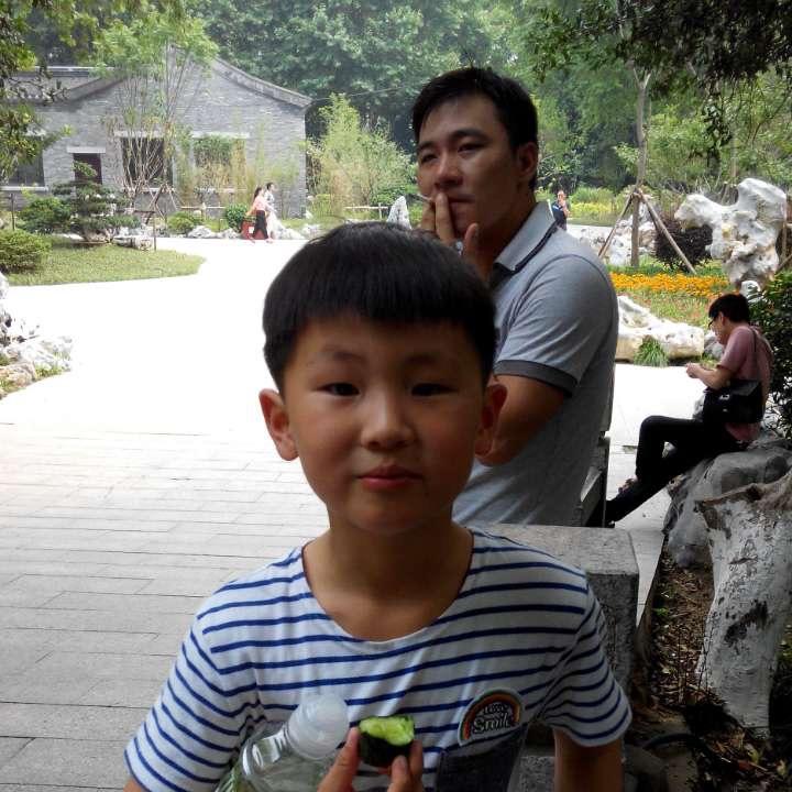 缄默@