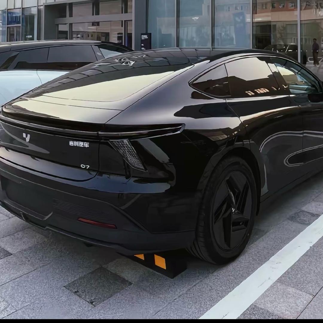 白老师研车社.小吴