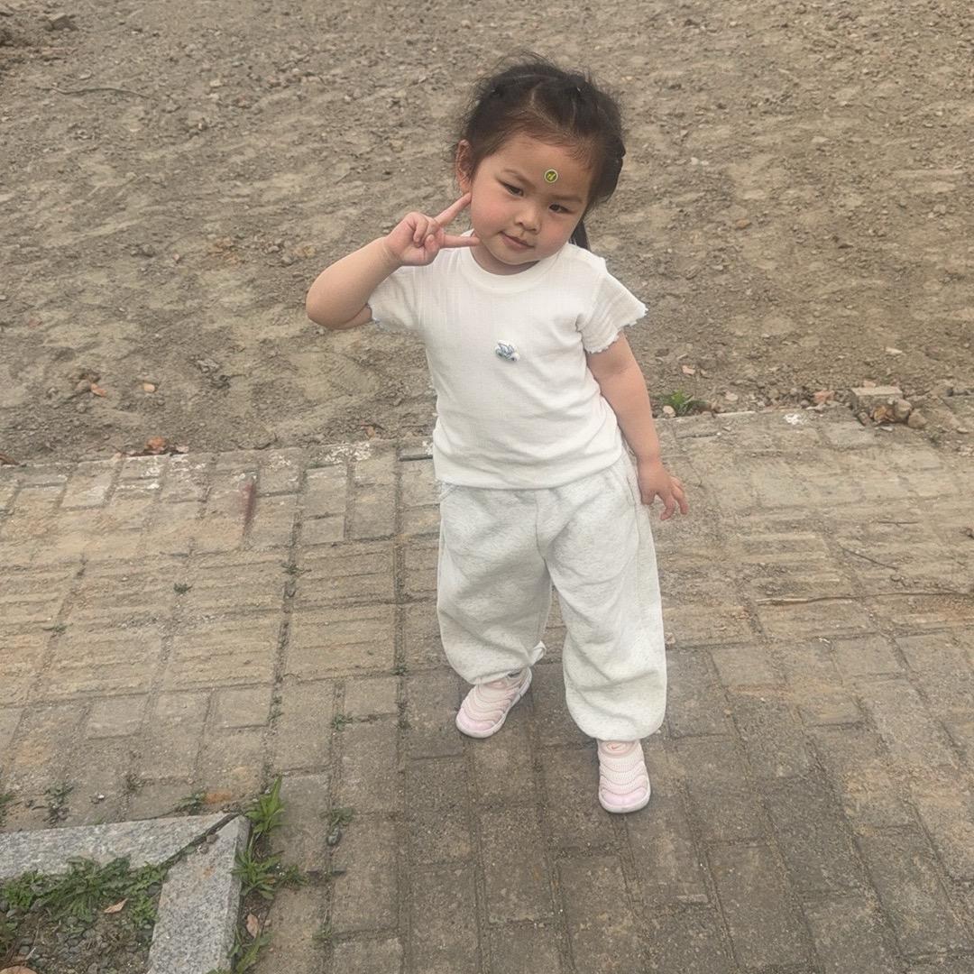😘😘小燕子🌹🌹