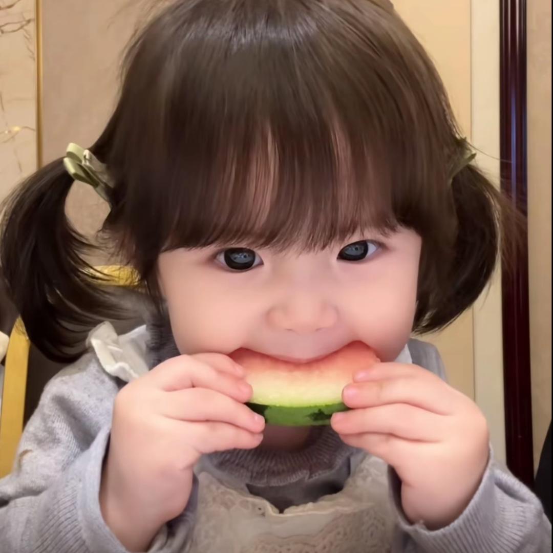 🍩晚安没吃饱_（晓晚安）