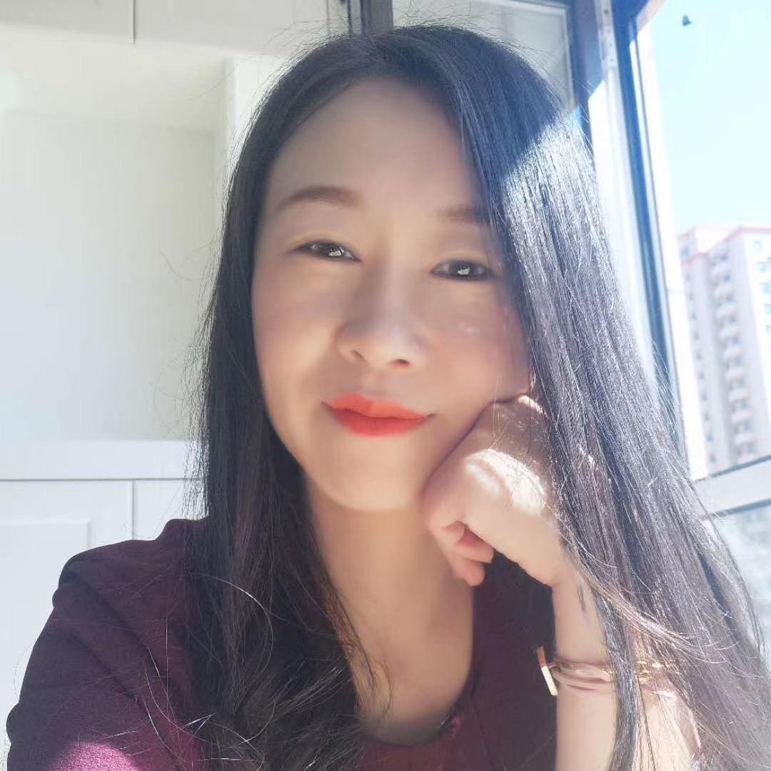 大连言辉房车      孙品
