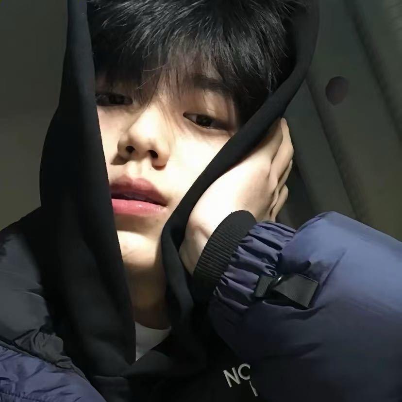 再也不吃肘击