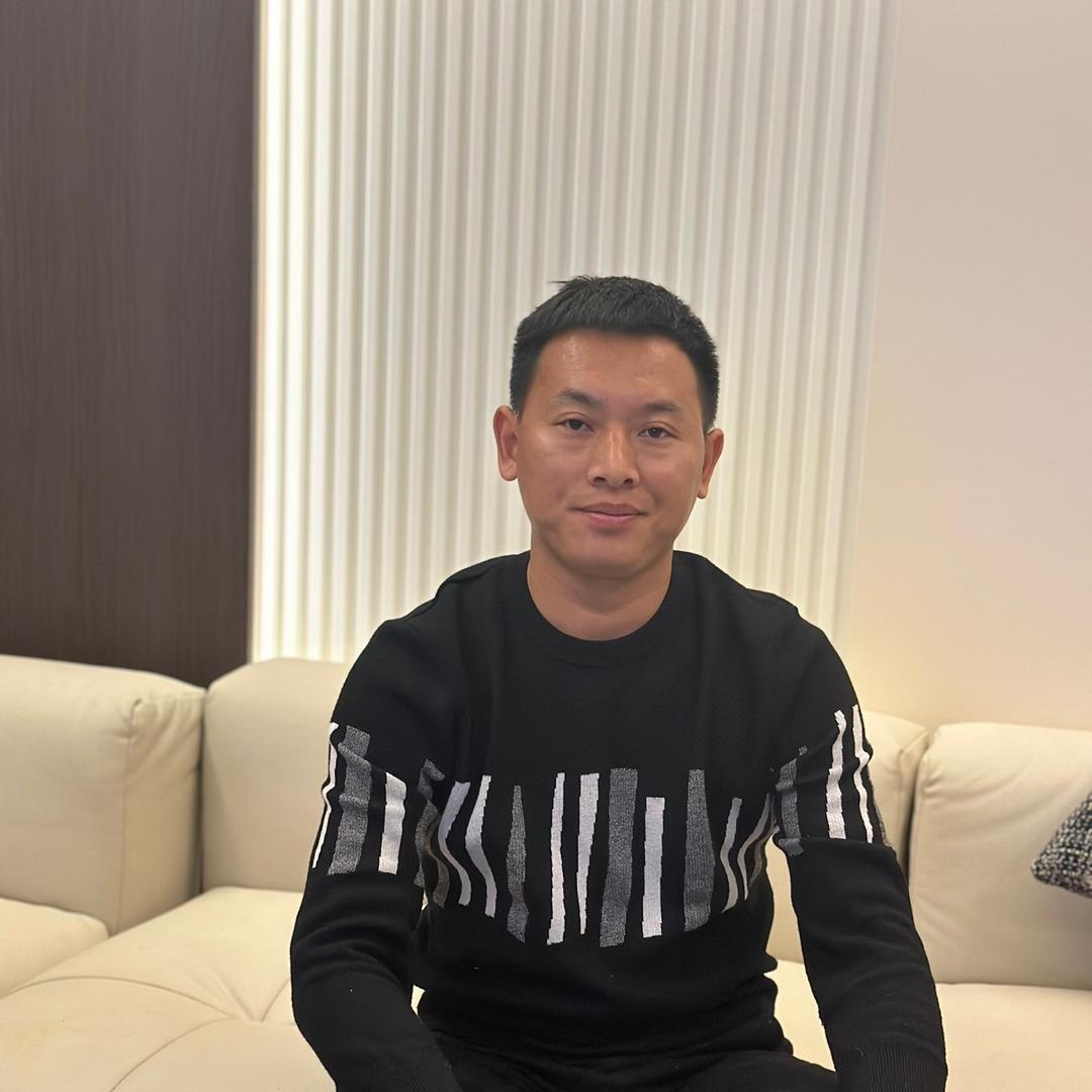 罗@
