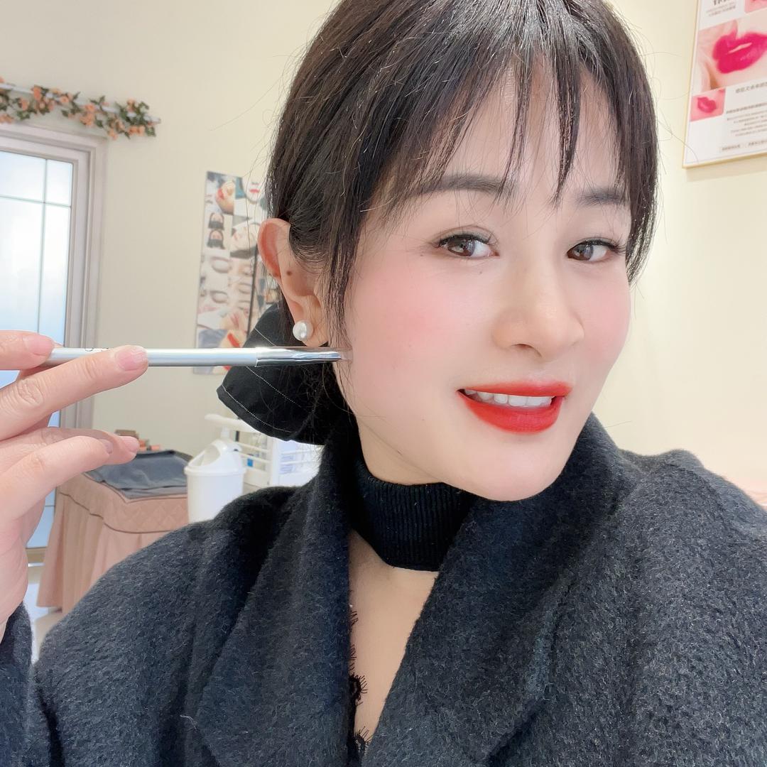 信阳双桥爱戳眉毛的 俪俪