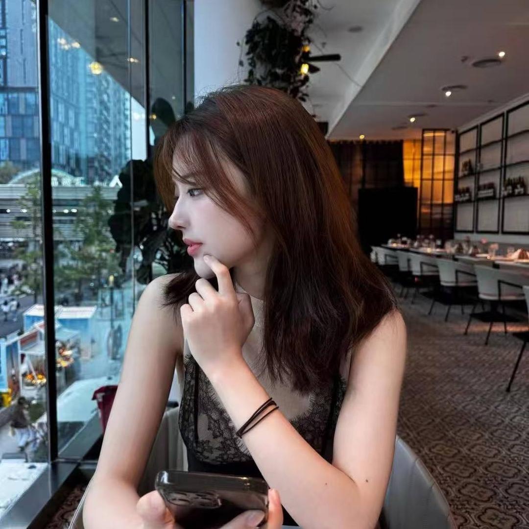 小琳.