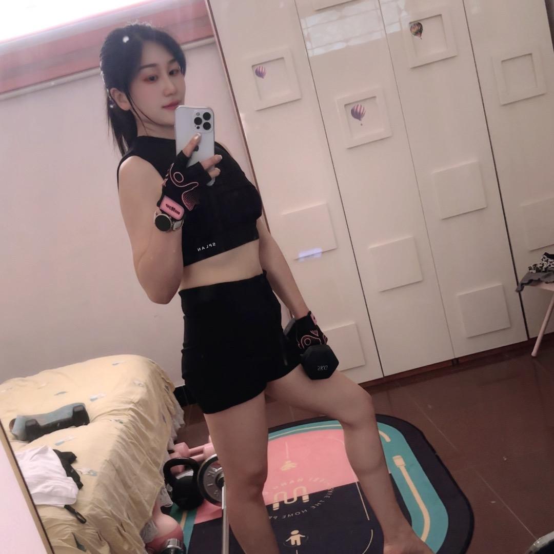 柒月🍀(晶小朵)🌸