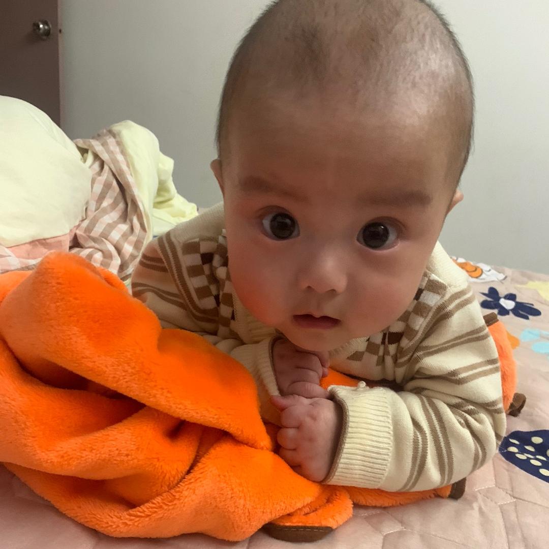 肥白喽啰大😍
