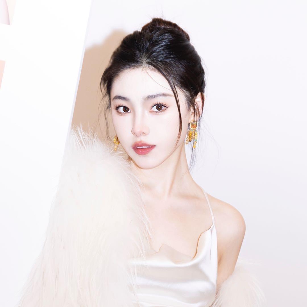 周姊伊