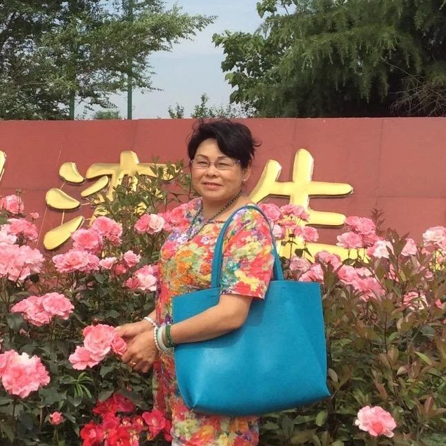 河南60后薛亚丽