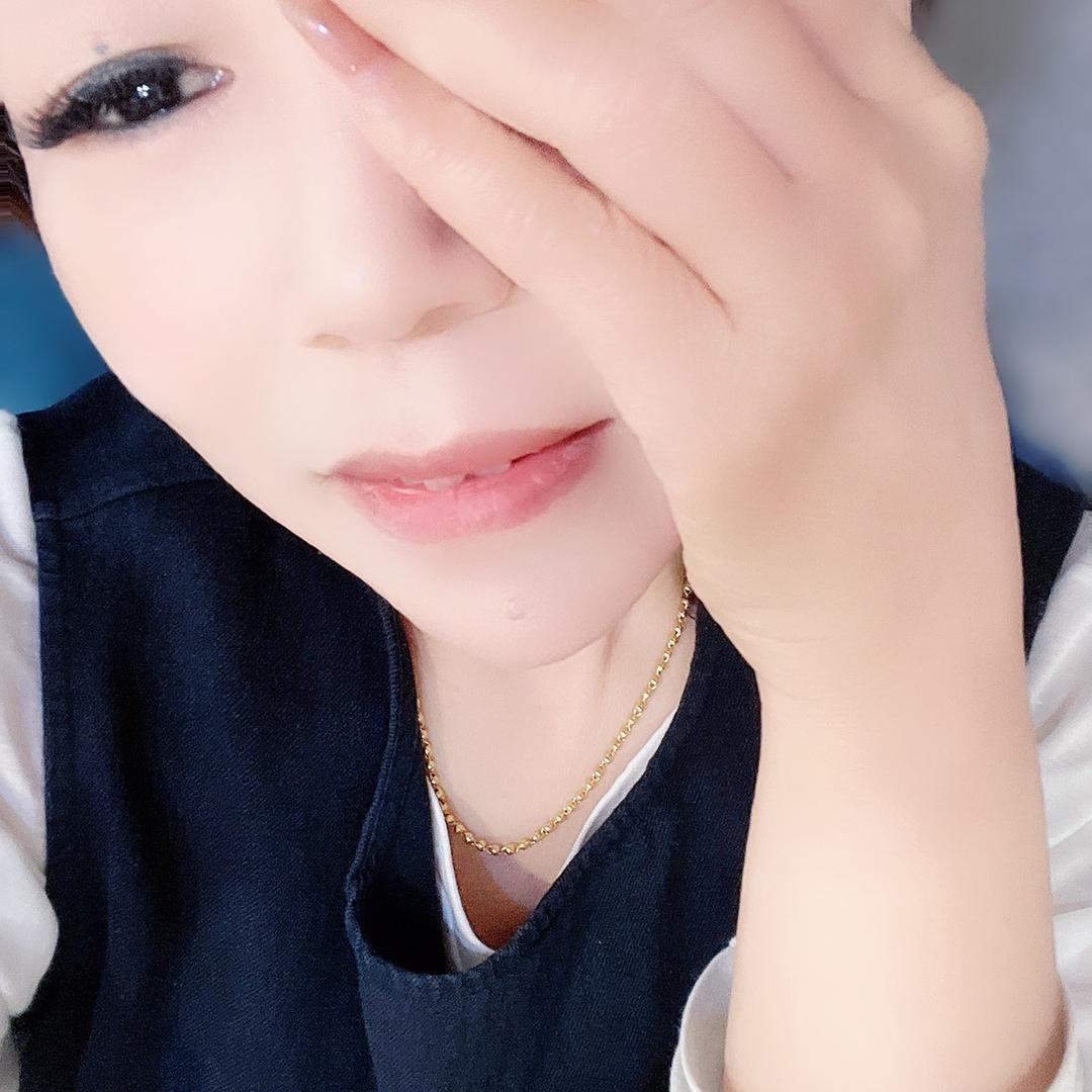 万荣县泉雅之谜～总代招代理～*欧尚女装～