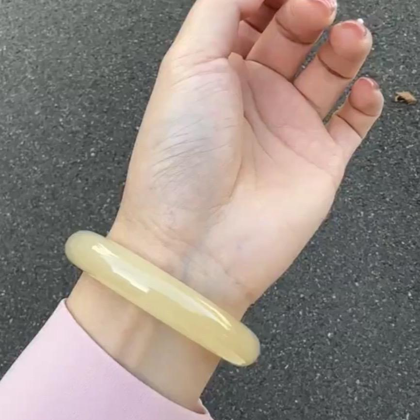 不染珠宝（高货新号冲1万粉）