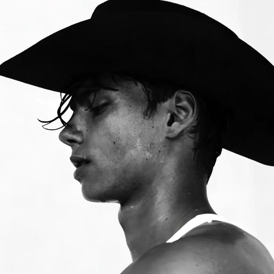 ymr_-