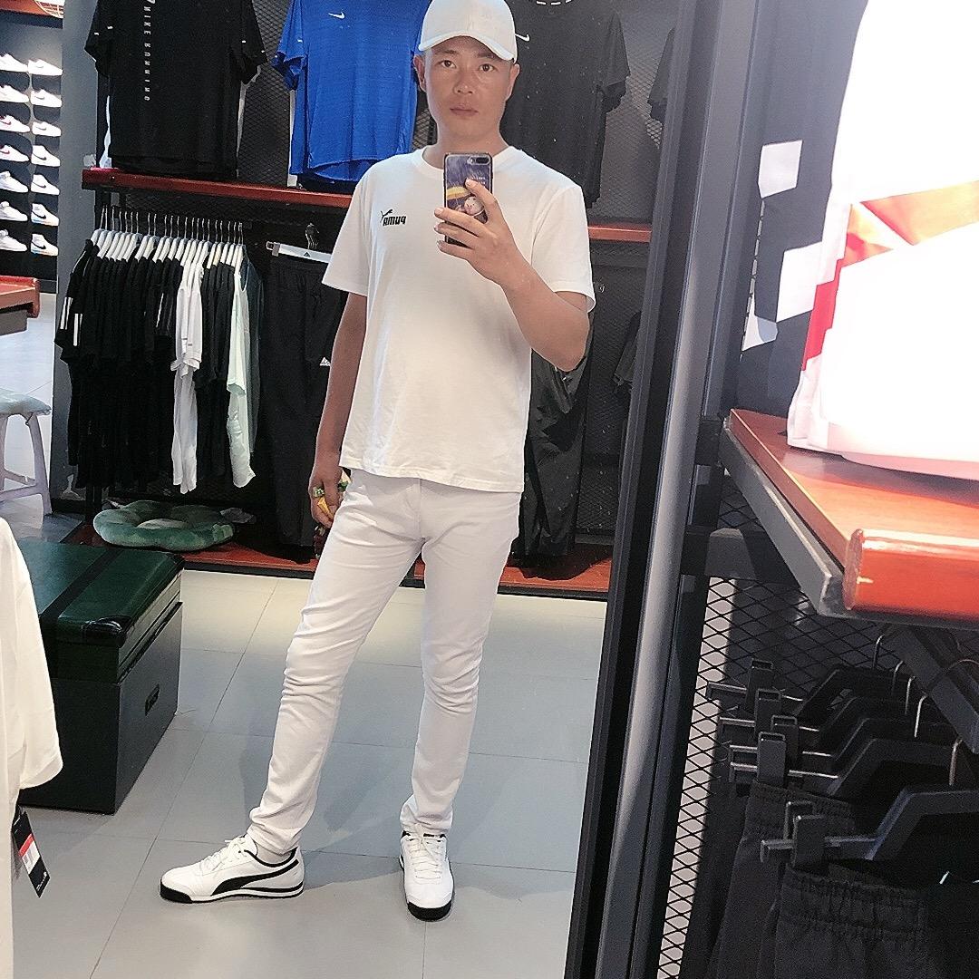 青空杳然唯我一孤鸿.