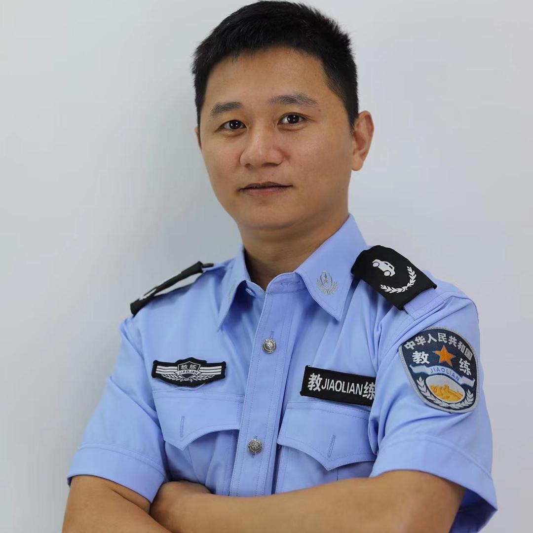 科一科四张教练