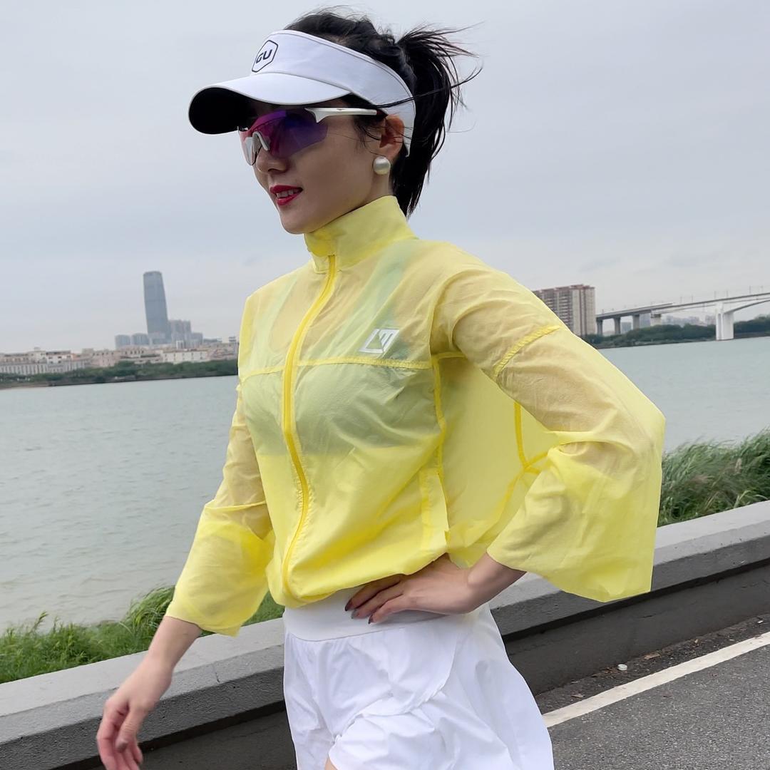 美美在跑