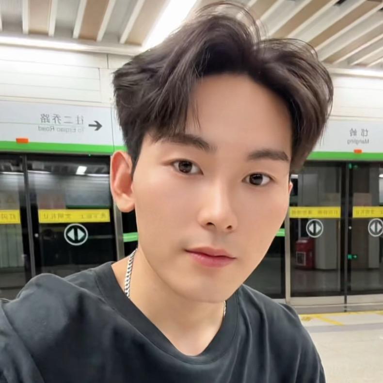 腋毛爆炒蟑螂逼