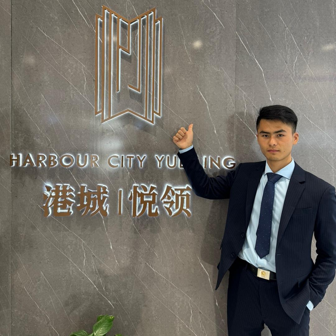 港城悦领  小章