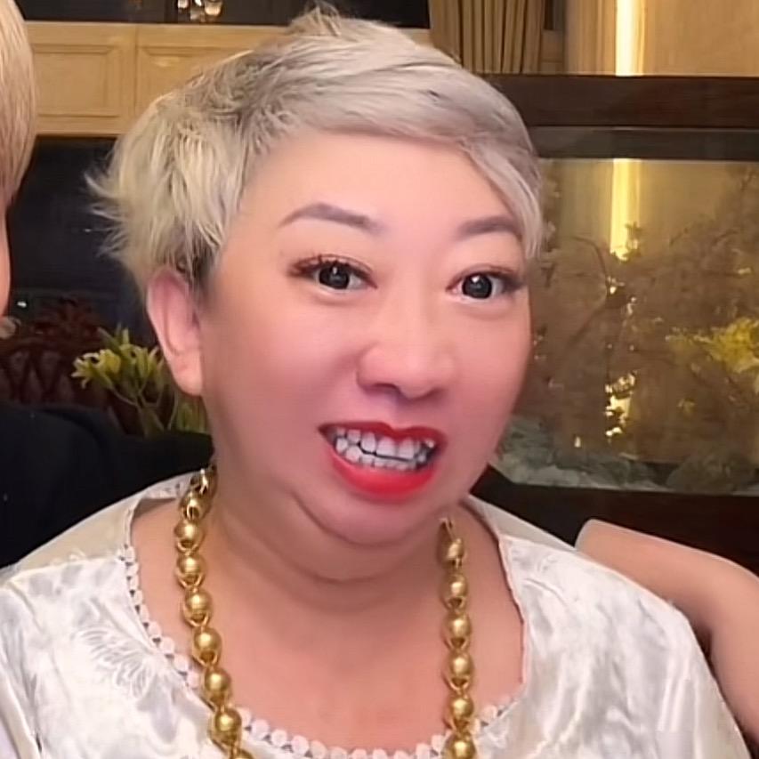 大林子的红嘴唇