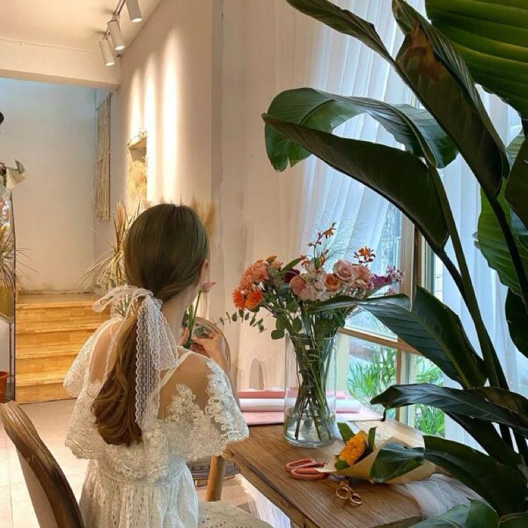 泗洪县张瑞娜鲜花甜品店