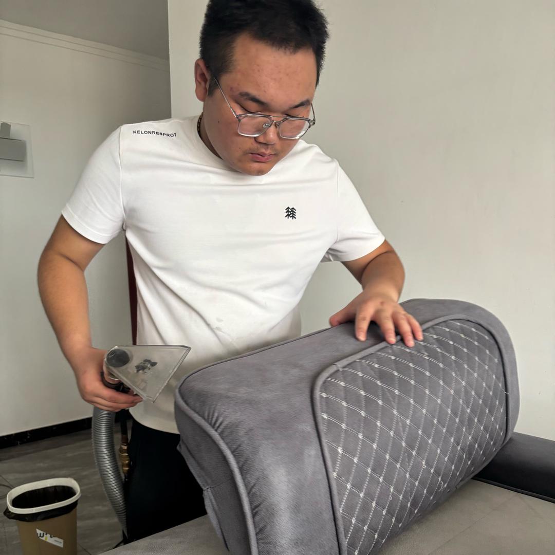 唐县软装清洗小张
