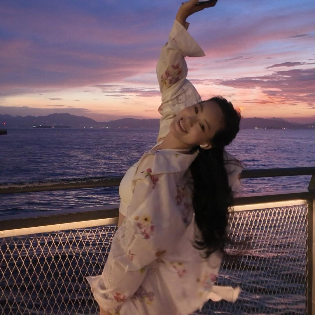 樱桃小苗子