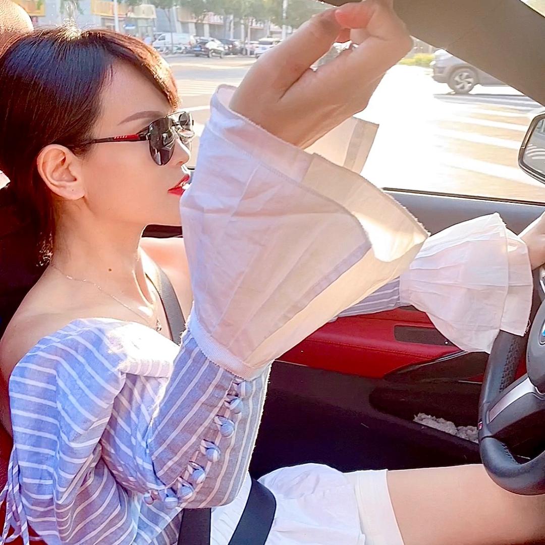 一只小象🐘🌻💦🪵
