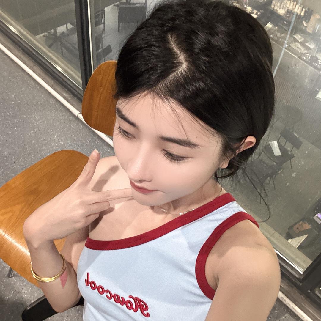 李 嘉 儿💚
